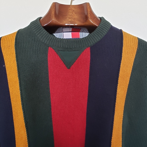 VINTAGE • Tommy Hilfiger color block knit sweater - Picture 4 of 9